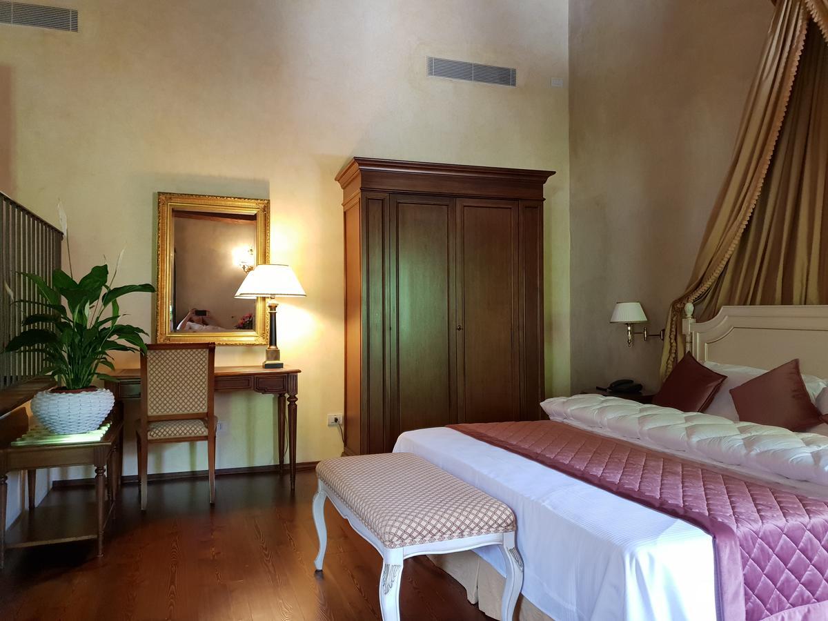 I Giardini Segreti Di Villa Marcello Marinelli Чизон-ди-Вальмарино Экстерьер фото